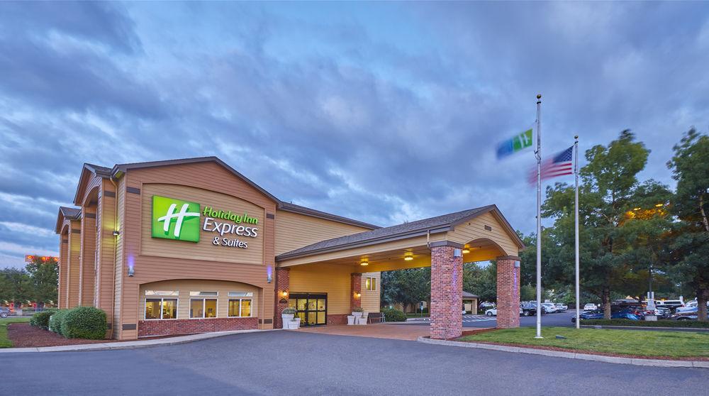 La Quinta Inn & Suites By Wyndham Springfield Exterior foto